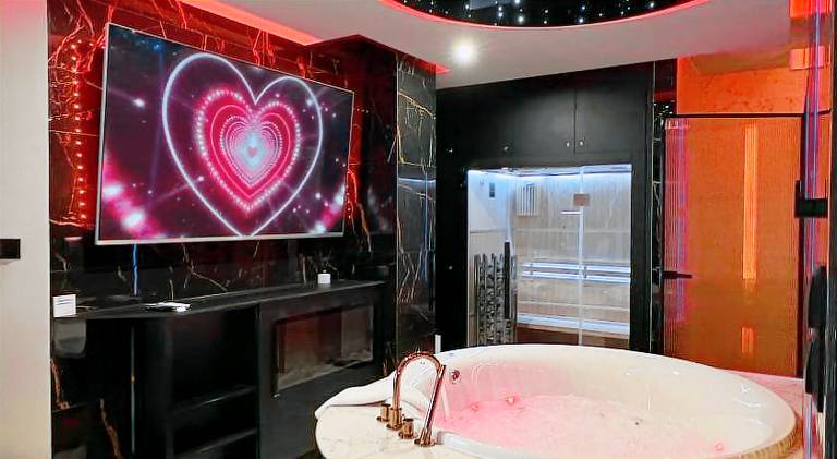 Rental apartment with sauna & hot tub in Kraków