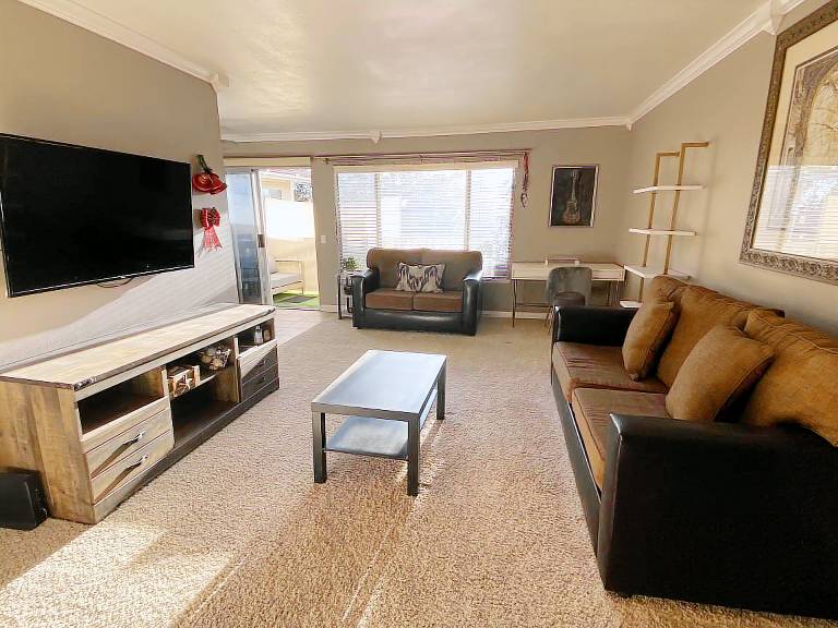 Condo  La Verne