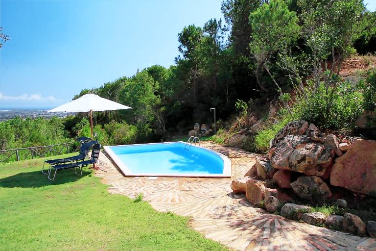 Fully equipped villa with fast internet, pool & barbecue | Garden view | Perfect for remote work | Pets allowed — photo 4