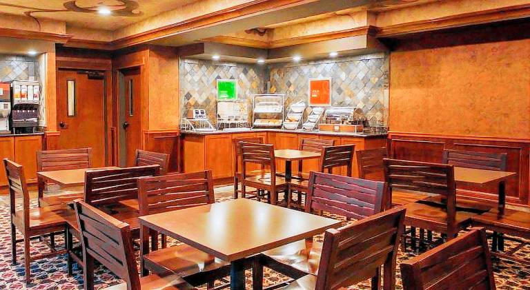 Comfort Suites Moses Lake — photo 4