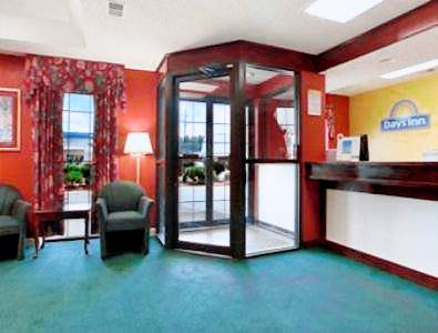 Days Inn by Wyndham Dillon — photo 4