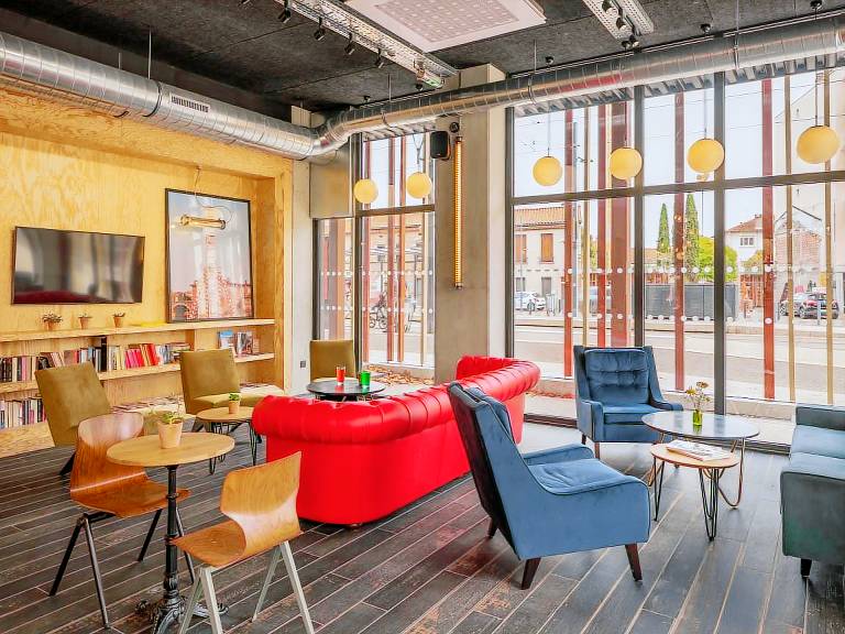 Eklo Hotels Toulouse Cartoucherie Zenith — photo 2