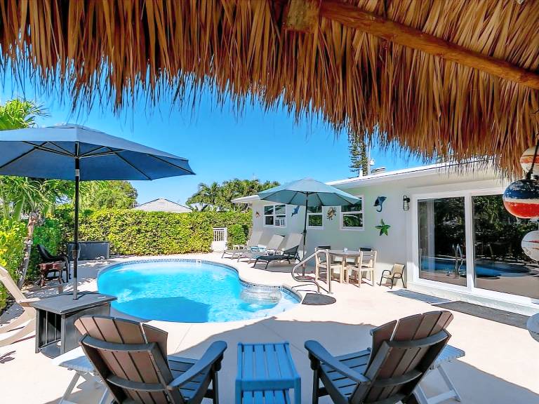 House with BBQ & private pool | Water view in Marathon, FL