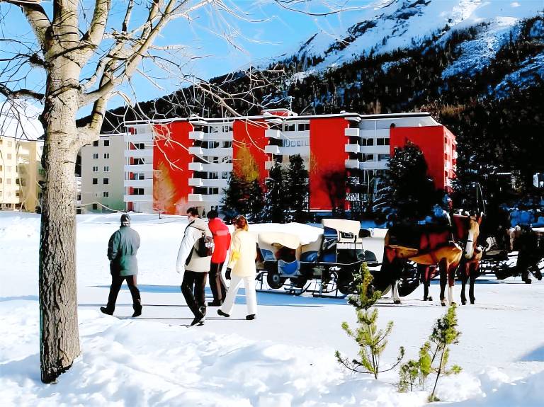 Apartment with 2 rooms for 4 persons in St. Moritz