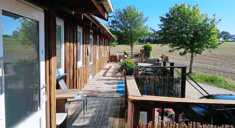 Wonderful holiday apartment with terrace, yard & BBQ | Pets are welcome — photo 4