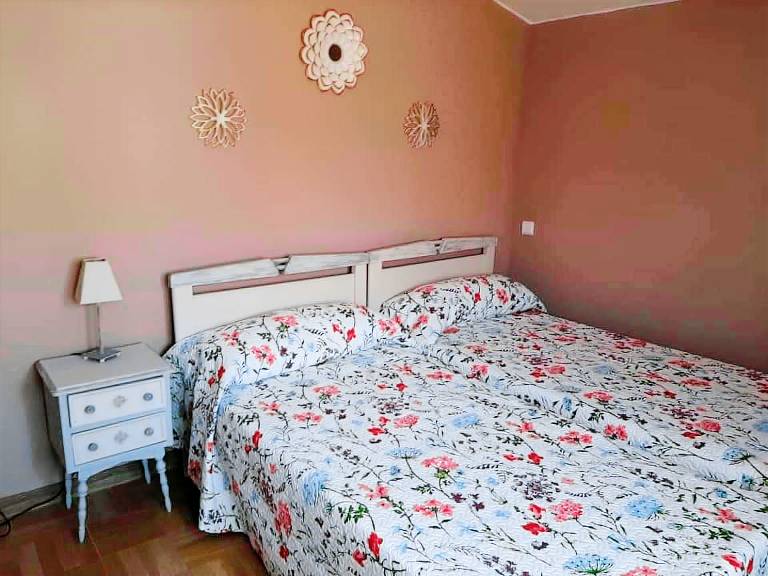 Vacation home with 2 rooms for 7 persons in Zaragoza