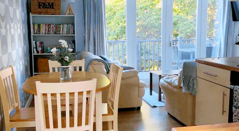 Rental apartment with pool in Caernarfon