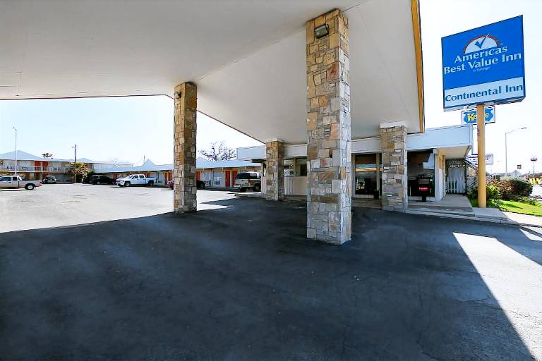 Americas Best Value Inn Uvalde in Uvalde, TX