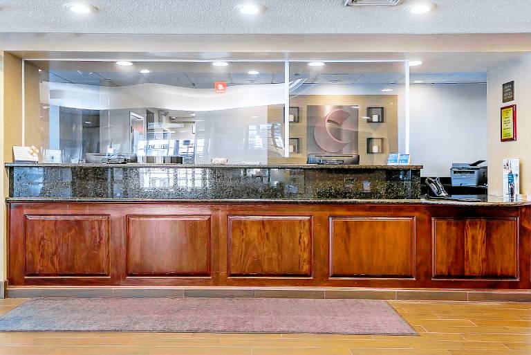 Comfort Suites Bethlehem Near Lehigh University and LVI Airport — photo 4