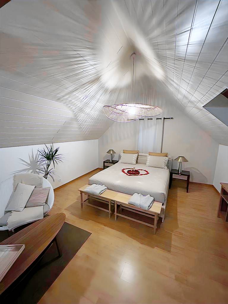 The House – Private Suite with Spa 3 km from the Sea — photo 3