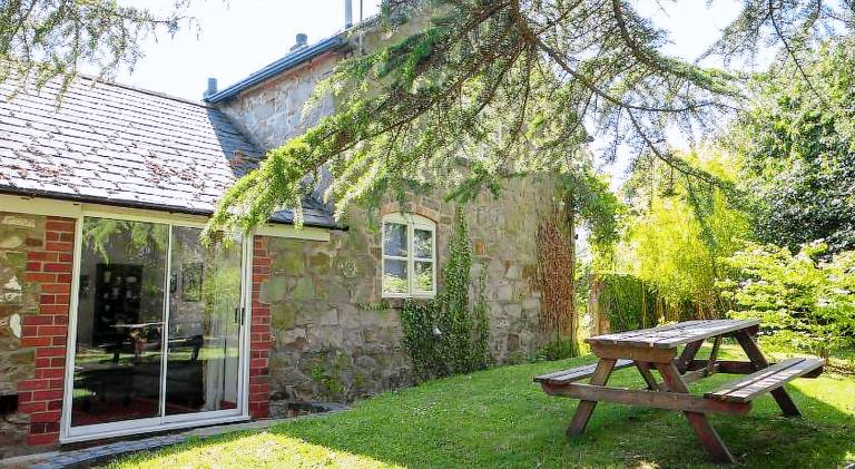 Courtyard Cottage — photo 4