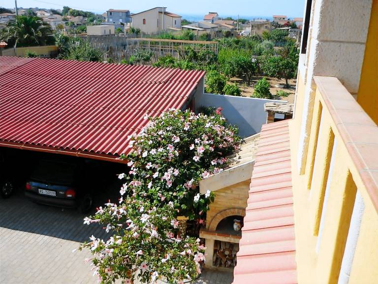 Haus in Licata mit Grill, Garten und Terrasse — photo 4