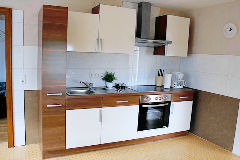Apartment with terrace, yard & barbeque | Garden view — photo 2