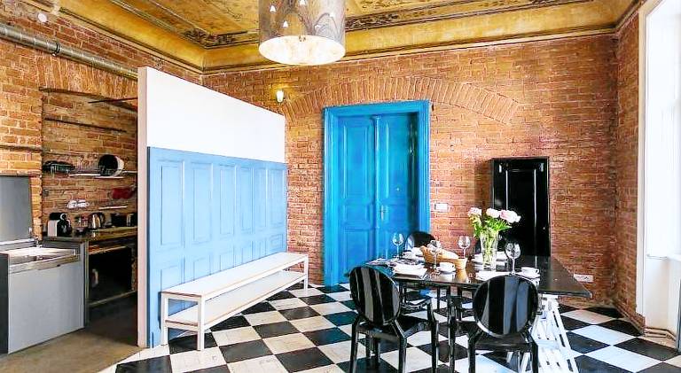 Big holiday apartment | Near Prague astronomical clock | Pets allowed — photo 2
