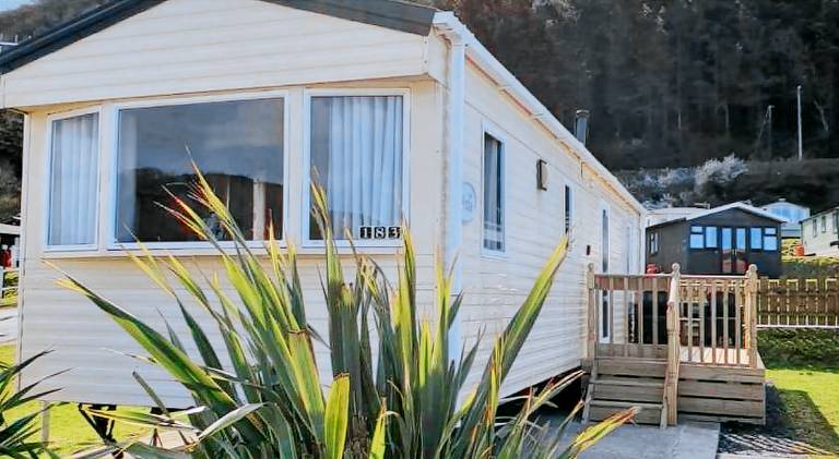 House with pool | Close to the beach | Pets are welcome in Aberystwyth