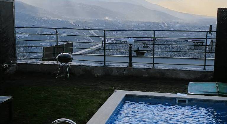 Villa with terrace, private pool & barbeque — photo 3