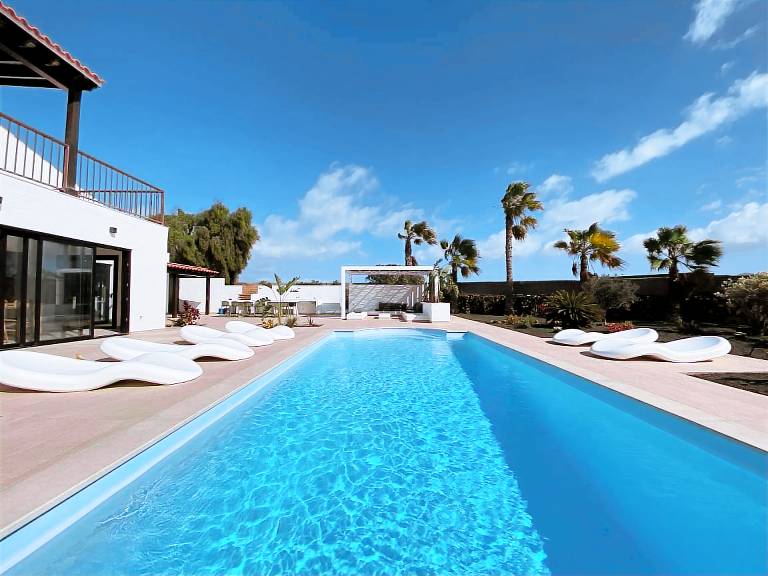 Villa Lajares