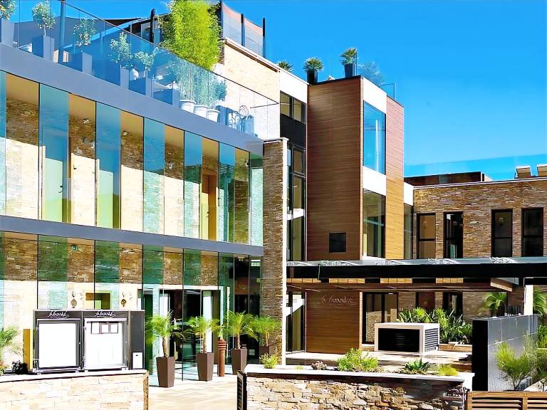 Hostellerie De La Farandole in Bandol