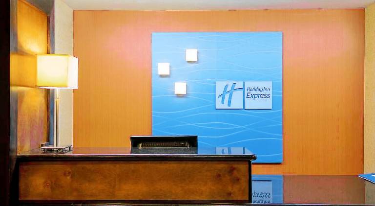 Holiday Inn Express Hotel & Suites Wauseon By IHG — photo 4