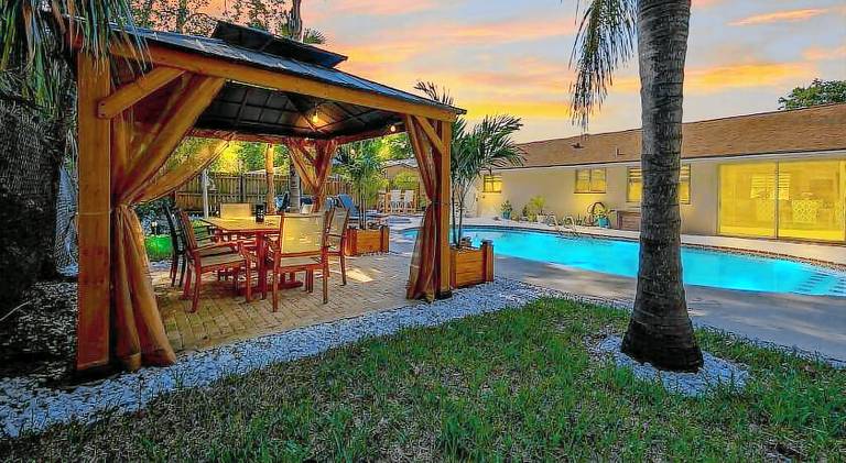 Villa with pool | Dogs allowed in Kissimmee, FL