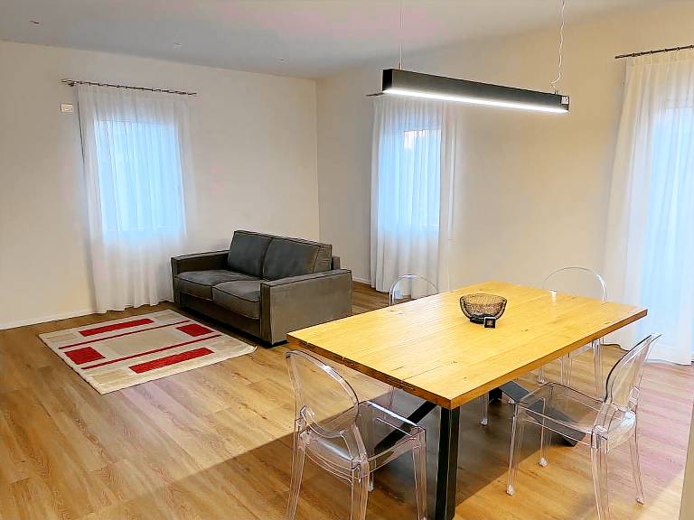 G83Home appartamento moderno zona Fiera