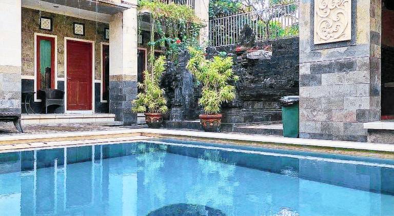 Santhi Graha Guest House in Kuta