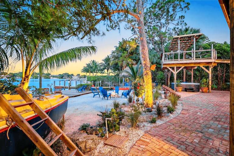 The River House, Boston Whaler Boat Included, Private Beach! — photo 2