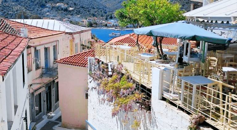 Lovely holiday apartment | Dogs allowed in Poros