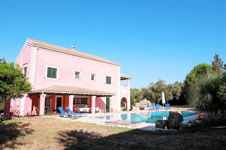 Villa  Agios Stefanos