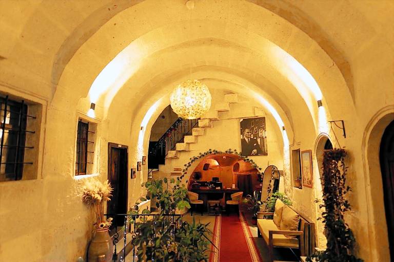 Lemon Cave Suites in Avanos