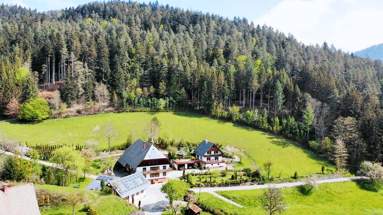     
Ferienhaus ∙ 4 Gäste ∙ 2 Schlafzimmer
