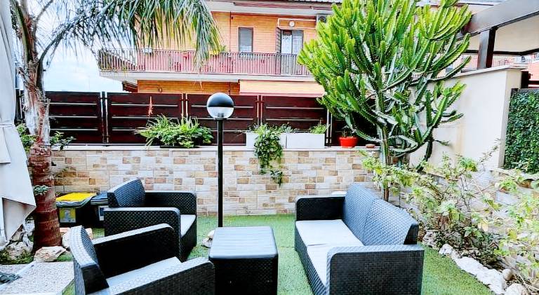 House with yard | Pet-friendly — photo 3
