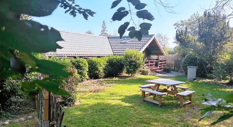 Chalet with terrace, yard & barbeque in Durbuy
