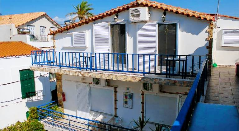Lovely holiday apartment with yard & terrace | Good for workation | Dogs allowed — photo 4
