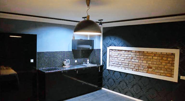 Apartment with private pool — photo 2