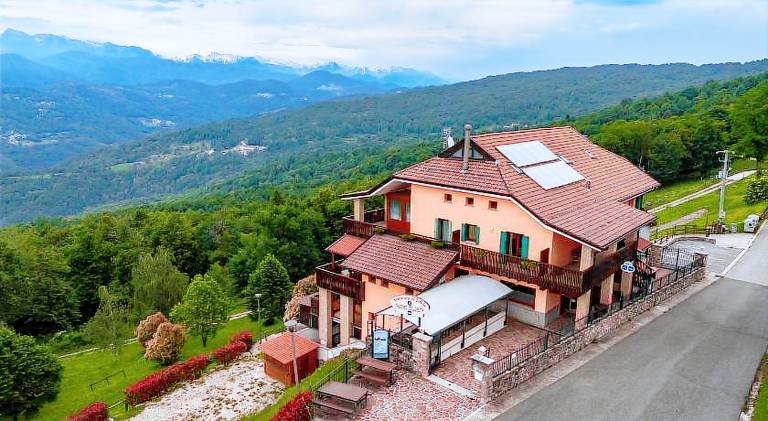 Hotel & Restaurant AL TRIVIO