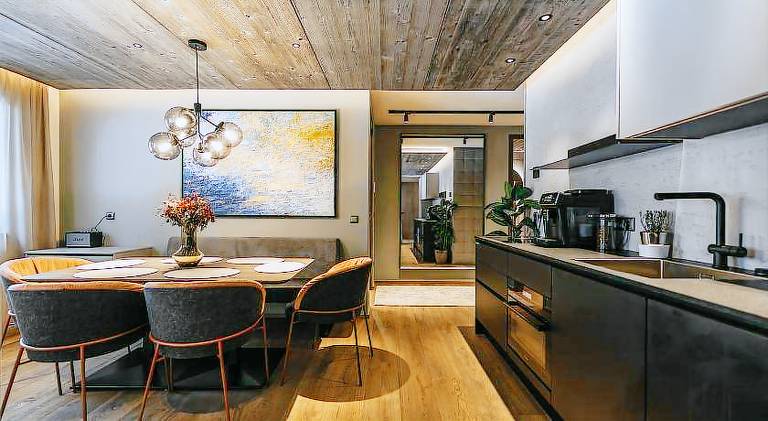 Serviced apartment with patio — photo 5