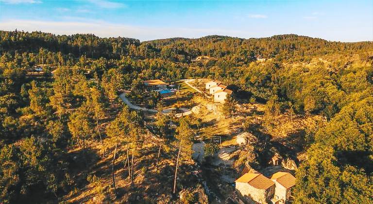 Farm with barbecue, pool & yard in Viseu