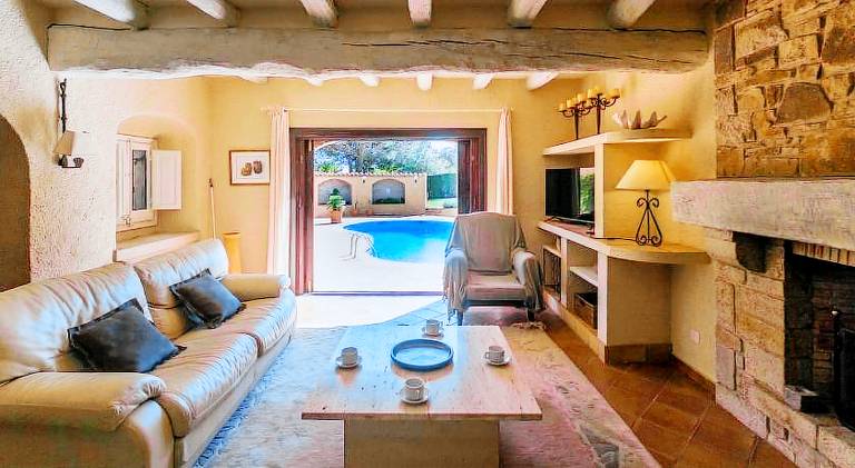 Fully equipped villa with BBQ, private pool & patio | Pets allowed — photo 2
