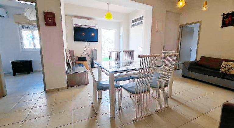Ben Yehuda Penthouse - פנטהאוז משפחתי מקסים עם גג פרטי וג'קוזי במרכז העיר — photo 2