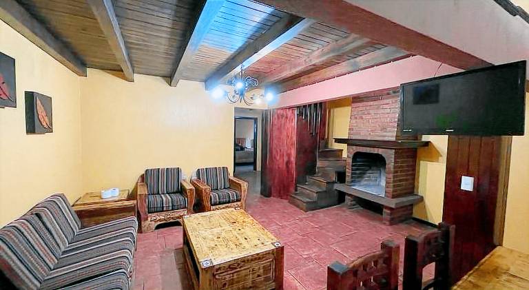 Wonderful vacation home with yard & terrace | Pet-friendly — photo 2