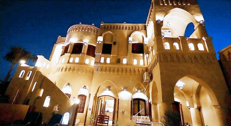 Ample apartment with pool, yard & patio | Next to Luxor Temple | Suitable for remote work | Pet-friendly — photo 2