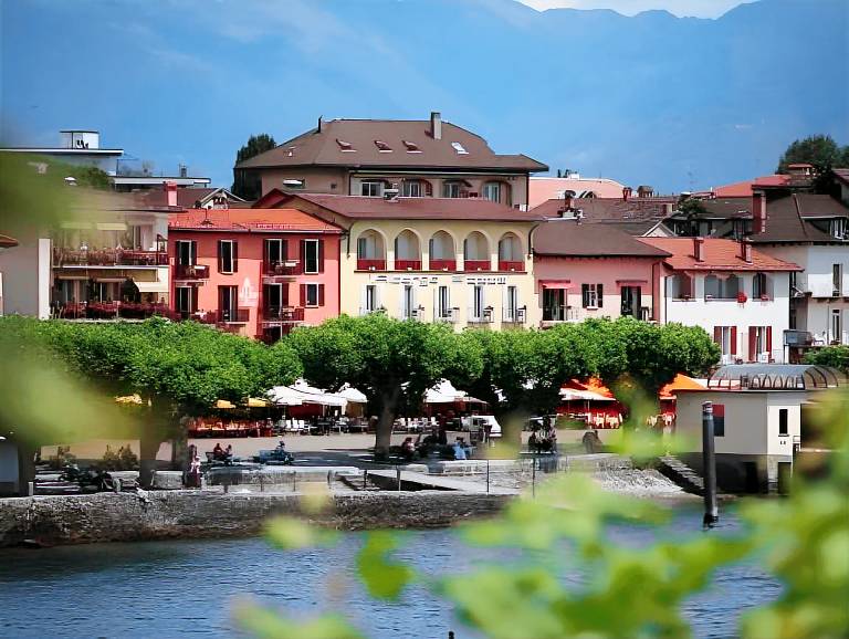 Vista Lakefront Boutique Hotel in Brissago