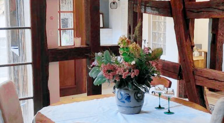 Wonderful vacation home with hot tub | Pet-friendly — photo 3