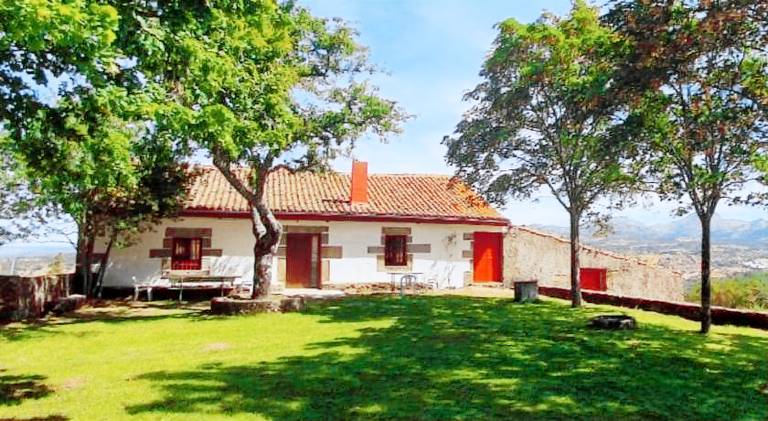Big chalet | Pets are welcome in Salamanca