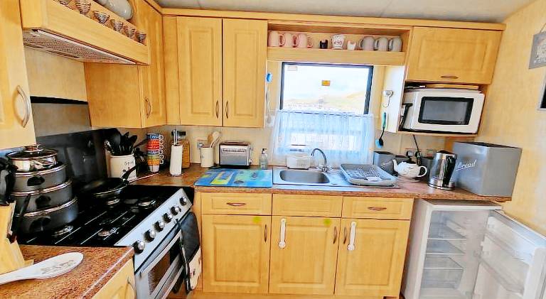 Sea View Escape 2 Bedroom Pet Friendly Caravan at Clarach Bay Gm3 — photo 5