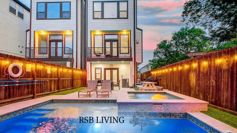 Elegant 3Br 3 5Bath w Private Pool