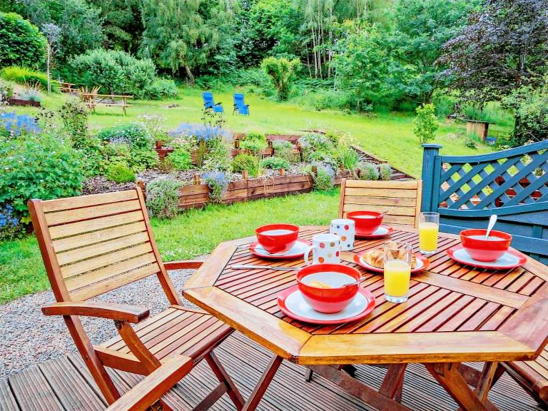Fully equipped beautiful vacation home with sauna & yard | Pets allowed — photo 3