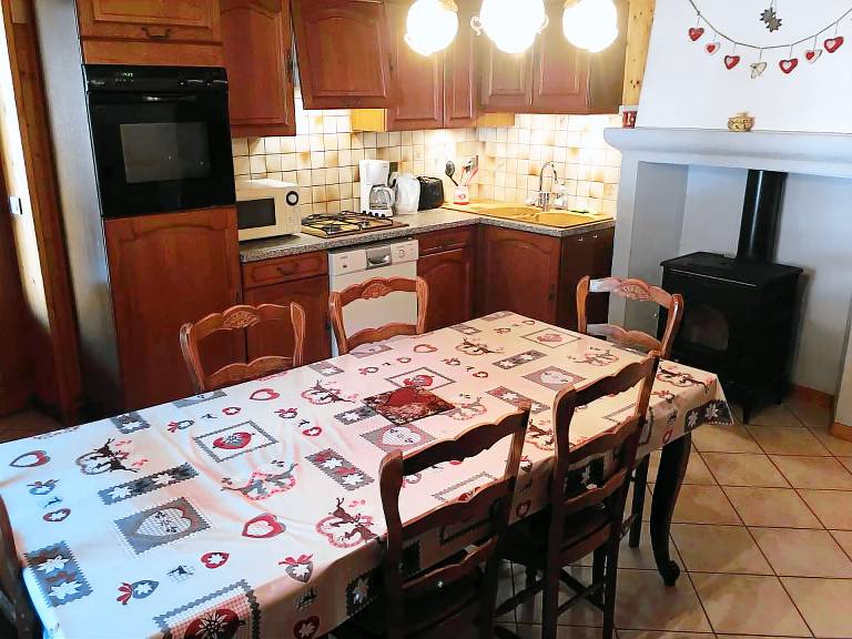 Residence Maison De L'Envers - 3 Rooms for 7 Persons in Le Grand-Bornand