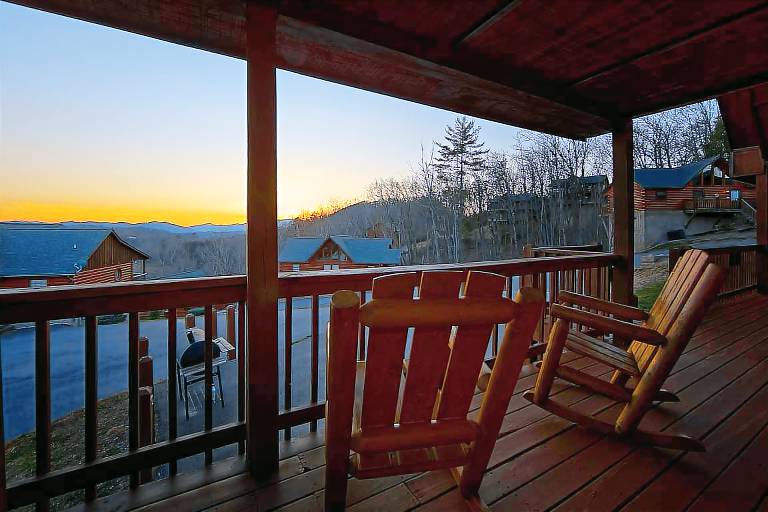 View of Dollywood’s Fireworks Pool Table Hot Tub — photo 4
